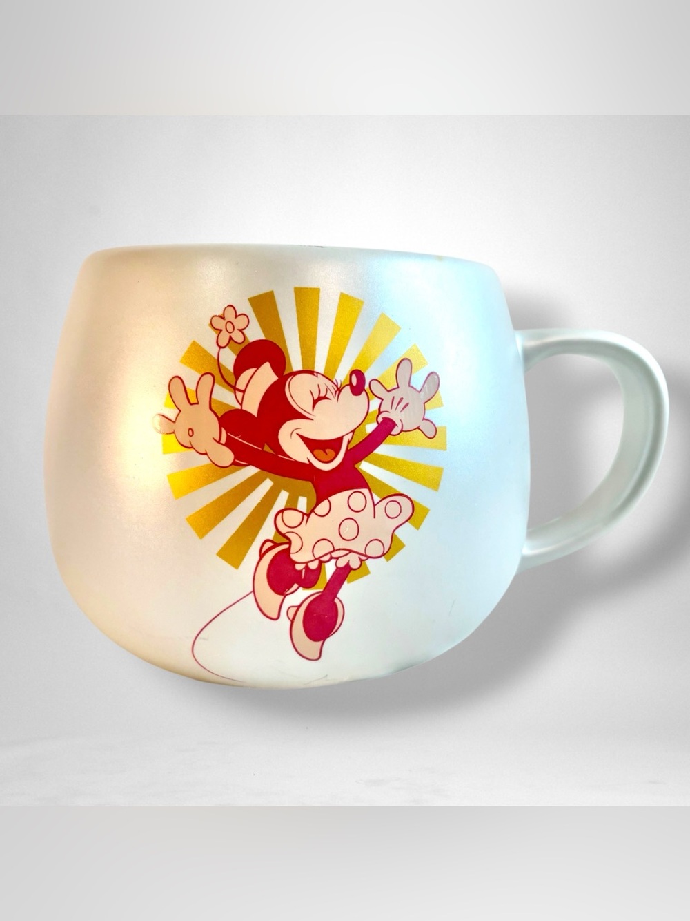 Disneys Mickey & Minnie Mouse Golden Sun Burst Mug White Satin Pearl 14oz RARE
